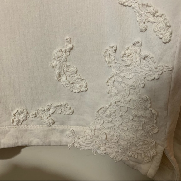 Anthropologie Ivory Crochet Appliqué Pullover Sweatshirt/Top - Picture 11 of 16